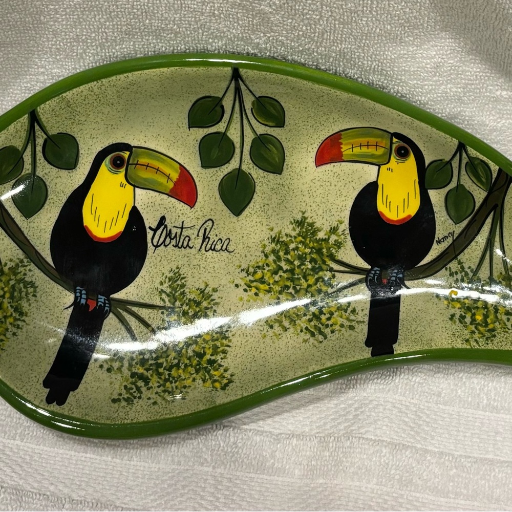 Vintage El Paisaje  Hand Painted Costa Rica Toucans Paisley Shaped Dish